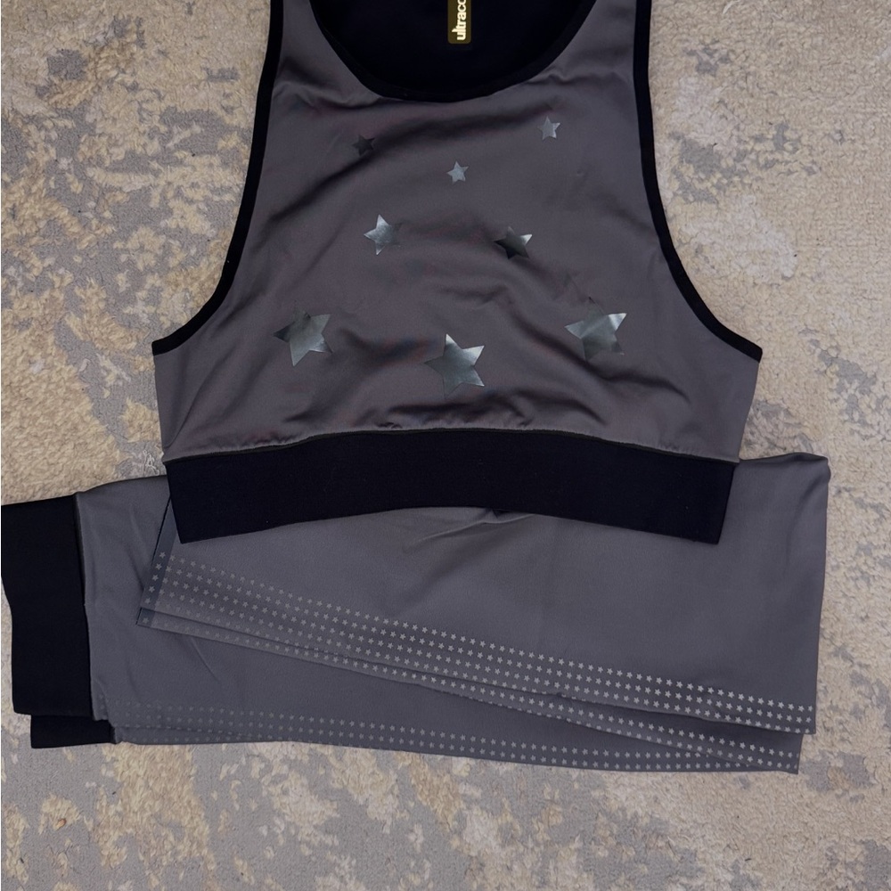 EUC - ULTRACOR SET: Sz M Star Patterned Activewear Set